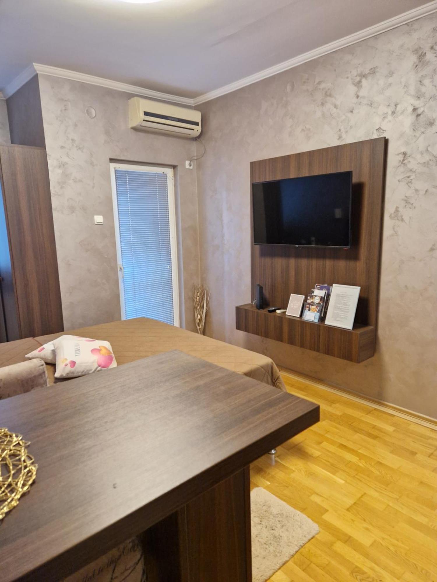Apartman Studio DIAMOND Subotica Bagian luar foto